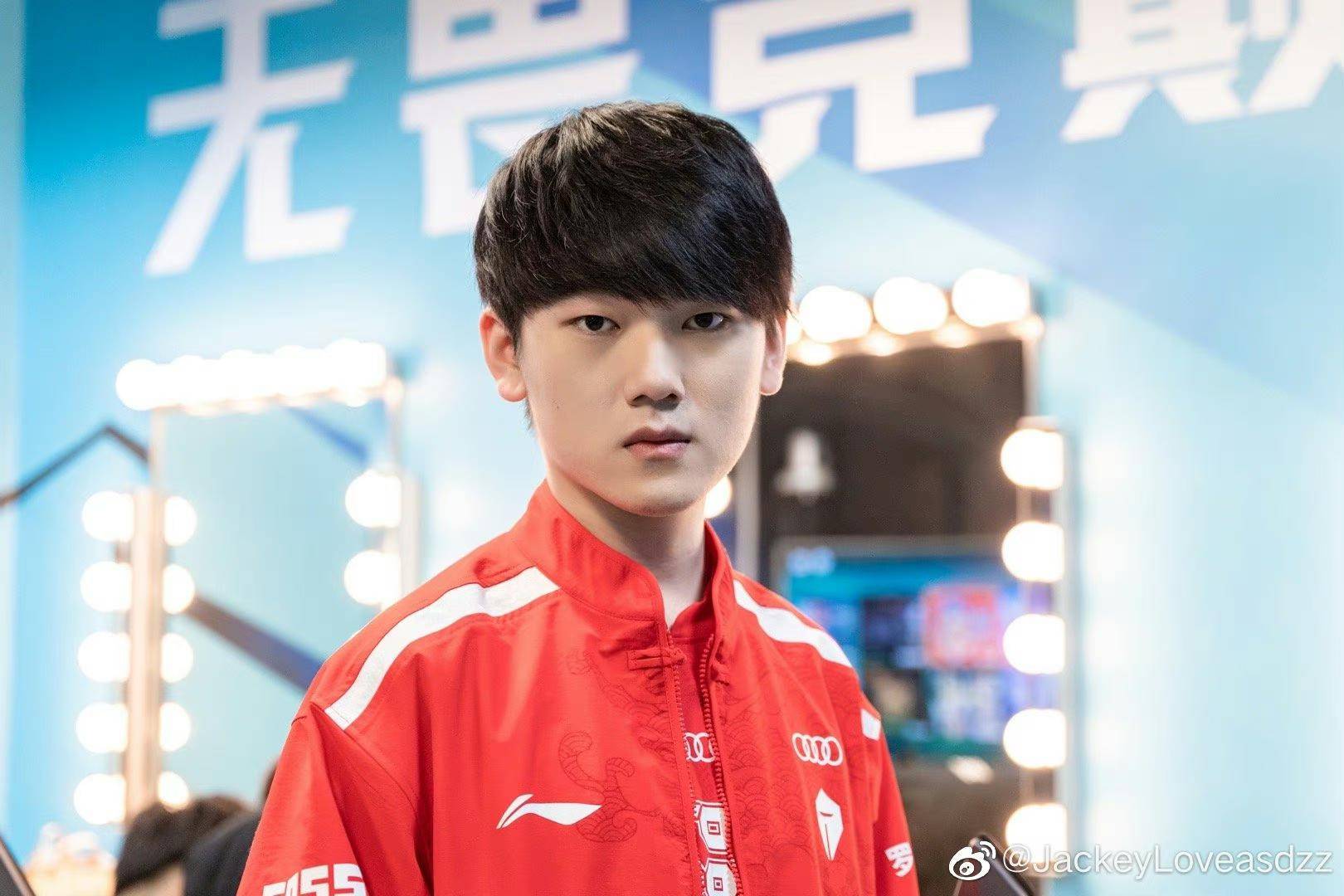 C9教练压力巨大！，JackeyLove遭遇十二持续失利赢得满堂喝彩