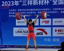 江畔鲸鲨队鏖战燕赵黑豹队，举重常规赛读秒绝平，转换速度占优。定位球制造杀机
